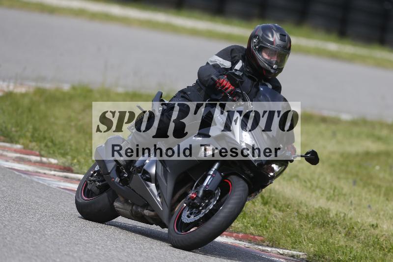 /Archiv-2024/17 01.05.2024 Speer Racing ADR/Schnuppertraining